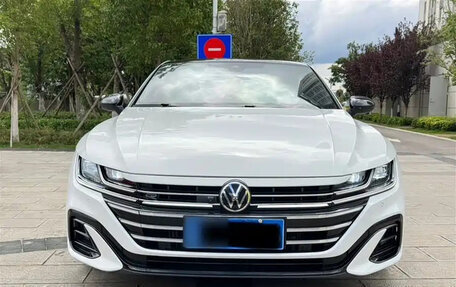 Volkswagen Passat CC, 2022 год, 2 090 013 рублей, 2 фотография