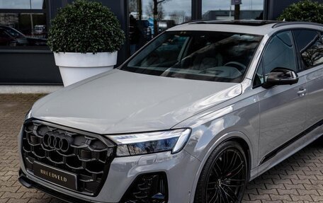 Audi SQ7, 2025 год, 23 400 000 рублей, 3 фотография