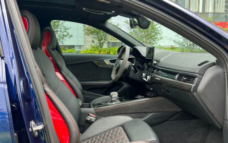 Audi RS 4, 2021 год, 6 540 000 рублей, 12 фотография