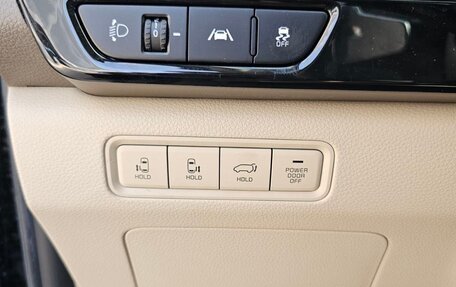 KIA Carnival, 2020 год, 3 240 000 рублей, 13 фотография