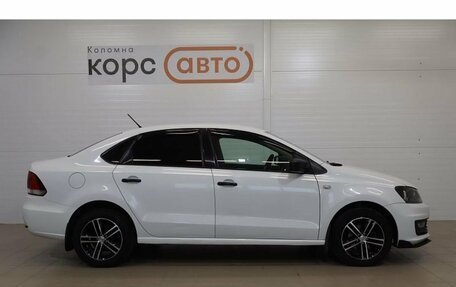 Volkswagen Polo VI (EU Market), 2015 год, 800 000 рублей, 4 фотография