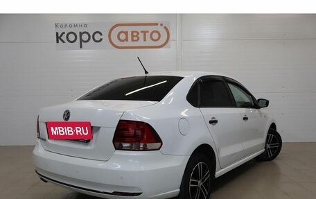 Volkswagen Polo VI (EU Market), 2015 год, 800 000 рублей, 3 фотография