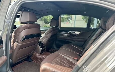 BMW 7 серия, 2021 год, 5 600 006 рублей, 19 фотография