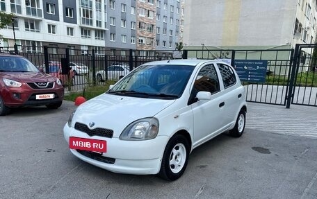 Toyota Vitz, 2001 год, 320 000 рублей, 2 фотография