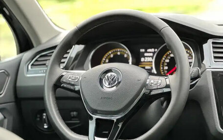 Volkswagen Tiguan II, 2021 год, 2 000 000 рублей, 12 фотография
