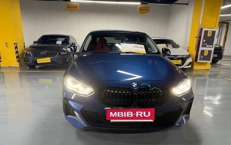 BMW 1 серия, 2022 год, 2 217 600 рублей, 2 фотография