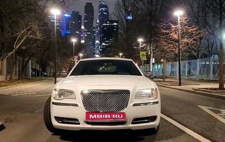 Chrysler 300C II, 2011 год, 1 449 000 рублей, 1 фотография