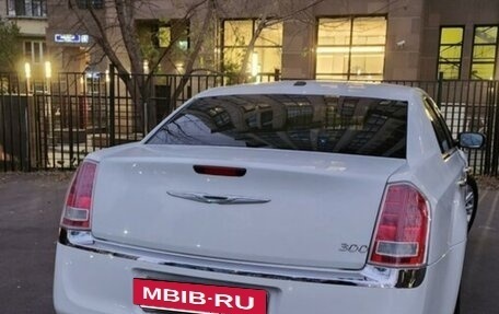Chrysler 300C II, 2011 год, 1 449 000 рублей, 5 фотография