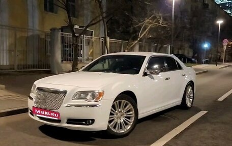 Chrysler 300C II, 2011 год, 1 449 000 рублей, 2 фотография