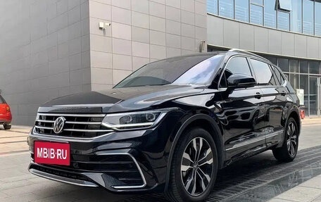 Volkswagen Tiguan II, 2022 год, 2 350 027 рублей, 1 фотография