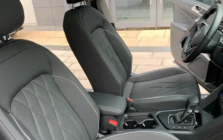 Volkswagen Tiguan II, 2022 год, 2 350 027 рублей, 11 фотография