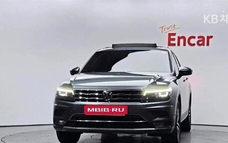 Volkswagen Tiguan II, 2021 год, 2 340 010 рублей, 3 фотография
