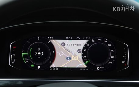 Volkswagen Tiguan II, 2022 год, 2 605 010 рублей, 6 фотография