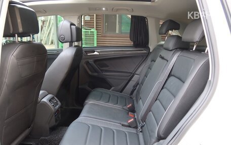 Volkswagen Tiguan II, 2022 год, 2 605 010 рублей, 8 фотография