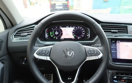 Volkswagen Tiguan II, 2022 год, 2 605 010 рублей, 9 фотография