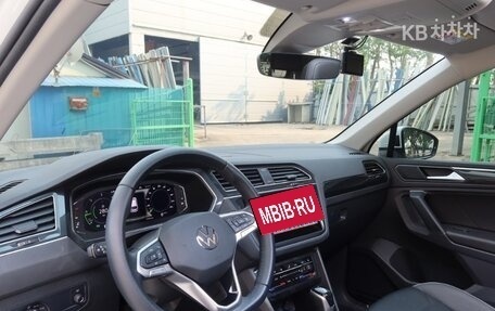 Volkswagen Tiguan II, 2022 год, 2 605 010 рублей, 7 фотография