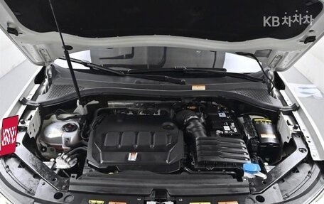 Volkswagen Tiguan II, 2021 год, 3 160 010 рублей, 6 фотография