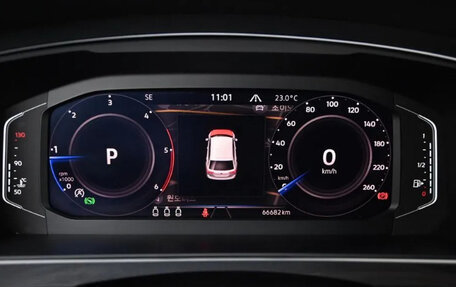 Volkswagen Tiguan II, 2021 год, 3 100 010 рублей, 8 фотография