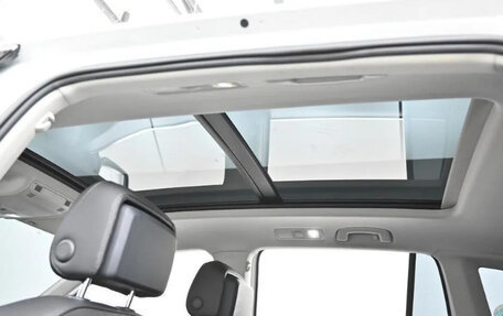 Volkswagen Tiguan II, 2021 год, 3 100 010 рублей, 19 фотография