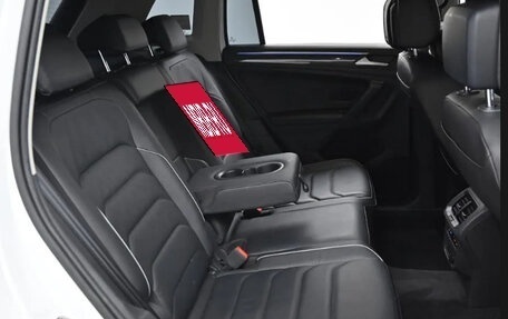 Volkswagen Tiguan II, 2021 год, 3 100 010 рублей, 12 фотография