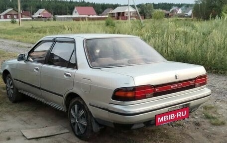 Toyota Carina, 1988 год, 125 000 рублей, 3 фотография