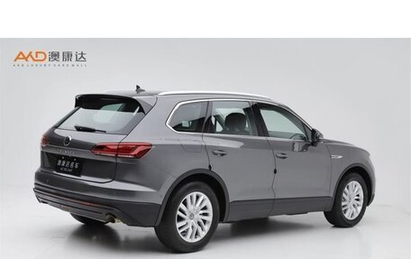 Volkswagen Touareg III, 2021 год, 3 882 010 рублей, 7 фотография