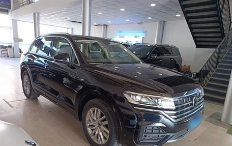 Volkswagen Touareg III, 2022 год, 4 582 010 рублей, 4 фотография