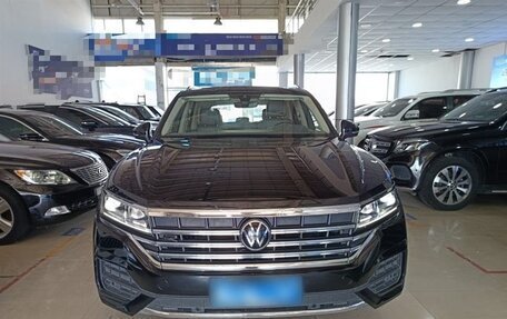Volkswagen Touareg III, 2022 год, 4 582 010 рублей, 2 фотография