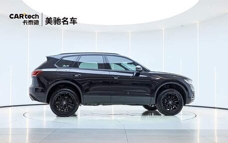 Volkswagen Touareg III, 2022 год, 4 645 010 рублей, 5 фотография