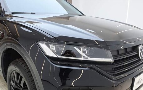 Volkswagen Touareg III, 2022 год, 4 645 010 рублей, 2 фотография