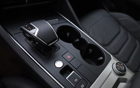 Volkswagen Touareg III, 2022 год, 4 645 010 рублей, 7 фотография