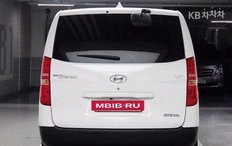 Hyundai Grand Starex Grand Starex I рестайлинг 2, 2021 год, 1 922 010 рублей, 3 фотография
