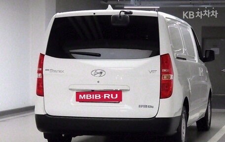 Hyundai Grand Starex Grand Starex I рестайлинг 2, 2021 год, 1 922 010 рублей, 4 фотография
