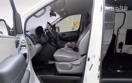 Hyundai Grand Starex Grand Starex I рестайлинг 2, 2021 год, 1 922 010 рублей, 11 фотография