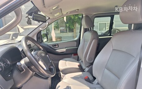 Hyundai Grand Starex Grand Starex I рестайлинг 2, 2021 год, 1 970 010 рублей, 16 фотография