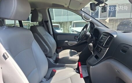 Hyundai Grand Starex Grand Starex I рестайлинг 2, 2021 год, 1 970 010 рублей, 20 фотография