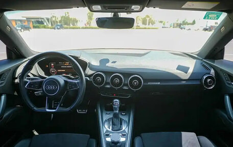 Audi TT, 2016 год, 2 190 000 рублей, 12 фотография
