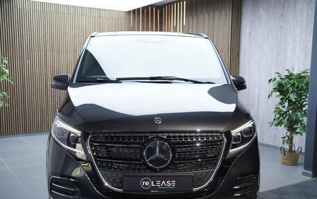 Mercedes-Benz V-Класс, 2025 год, 16 200 000 рублей, 3 фотография