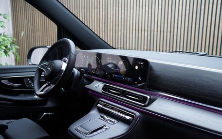 Mercedes-Benz V-Класс, 2025 год, 16 200 000 рублей, 2 фотография