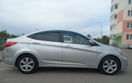 Hyundai Solaris II рестайлинг, 2011 год, 630 000 рублей, 3 фотография