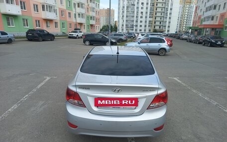 Hyundai Solaris II рестайлинг, 2011 год, 630 000 рублей, 8 фотография