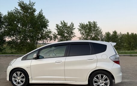 Honda Fit III, 2010 год, 721 000 рублей, 1 фотография