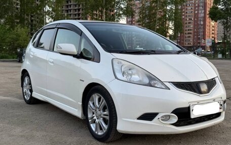 Honda Fit III, 2010 год, 721 000 рублей, 8 фотография