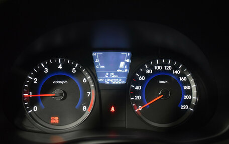 Hyundai Solaris II рестайлинг, 2011 год, 699 000 рублей, 13 фотография