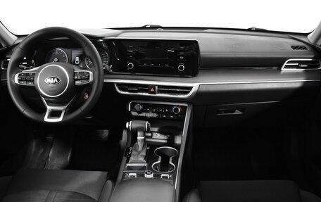 KIA K5, 2021 год, 1 670 000 рублей, 11 фотография