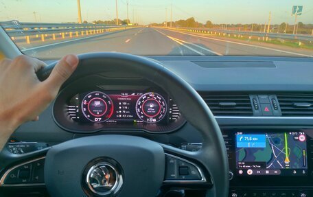 Skoda Octavia, 2020 год, 2 000 000 рублей, 4 фотография