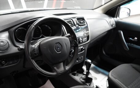 Renault Sandero II рестайлинг, 2016 год, 1 649 000 рублей, 13 фотография