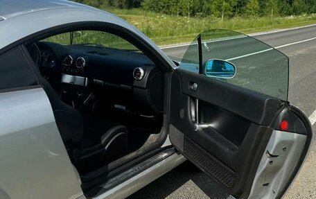 Audi TT, 1998 год, 740 000 рублей, 17 фотография