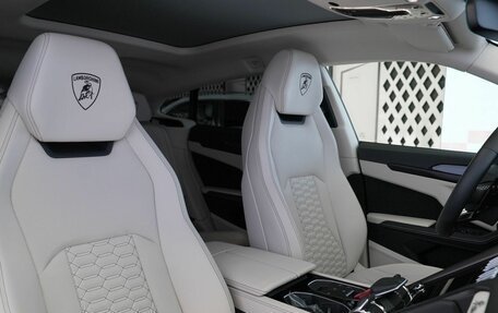 Lamborghini Urus I, 2022 год, 28 000 000 рублей, 8 фотография