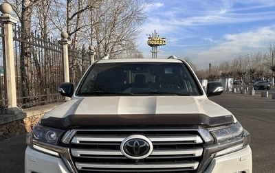Toyota Land Cruiser 200, 2018 год, 6 199 000 рублей, 1 фотография